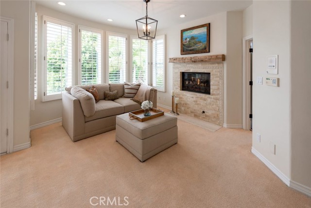 sitting area in primary bdrm