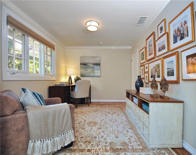 1133 8th Street, Hermosa Beach, California 90254, 3 Bedrooms Bedrooms, ,1 BathroomBathrooms,Residential,Sold,8th,SB18253639