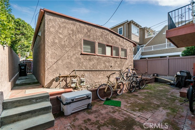 1838 Manhattan Avenue, Hermosa Beach, California 90254, ,Residential Income,Sold,Manhattan,SB21031939