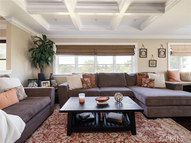 2206 Estribo Drive, Rolling Hills Estates, California 90274, 5 Bedrooms Bedrooms, ,2 BathroomsBathrooms,Residential,Sold,Estribo,PV21112421