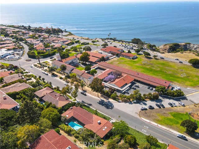 360 Via Almar, Palos Verdes Estates, California 90274, 4 Bedrooms Bedrooms, ,3 BathroomsBathrooms,Residential,Sold,Via Almar,SB21126532