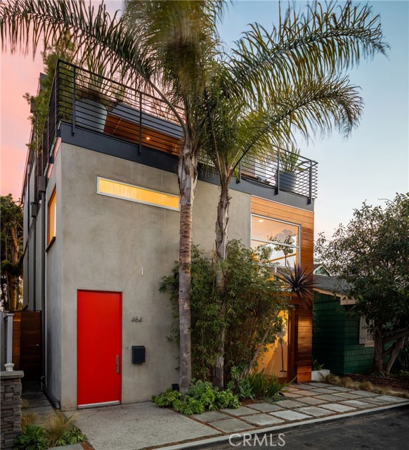 464 34th Street, Manhattan Beach, California 90266, 4 Bedrooms Bedrooms, ,3 BathroomsBathrooms,Residential,Sold,34th,SB21028091