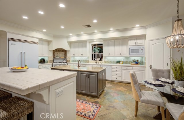1144 9th Street, Hermosa Beach, California 90254, 5 Bedrooms Bedrooms, ,4 BathroomsBathrooms,Residential,Sold,9th,SB19216948