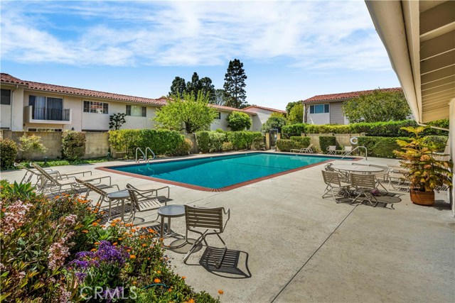 39 via Granada, Rolling Hills Estates, California 90274, 3 Bedrooms Bedrooms, ,1 BathroomBathrooms,Residential,Sold,via Granada,PV18086696