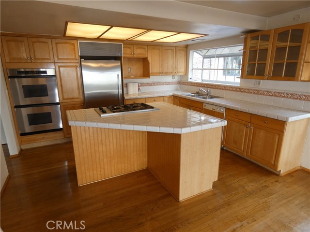 805 Paulina Avenue, Redondo Beach, California 90277, 5 Bedrooms Bedrooms, ,2 BathroomsBathrooms,Residential,Sold,Paulina,SB17203932