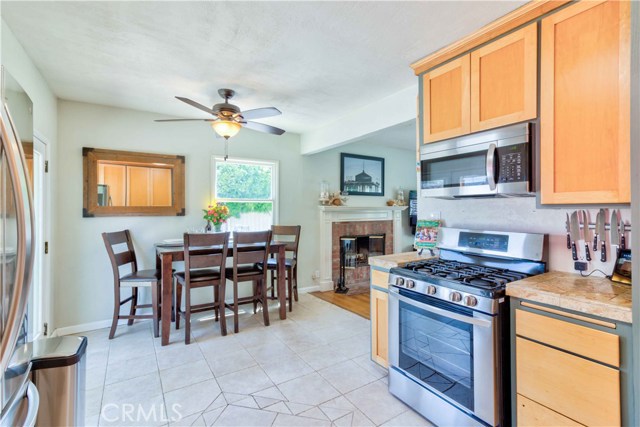 2409 Burritt Avenue, Redondo Beach, California 90278, 3 Bedrooms Bedrooms, ,1 BathroomBathrooms,Residential,Sold,Burritt,SB19085183
