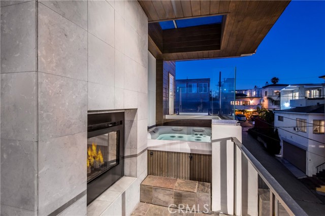3316 Crest Drive, Manhattan Beach, California 90266, 4 Bedrooms Bedrooms, ,3 BathroomsBathrooms,Residential,Sold,Crest,SB21123586
