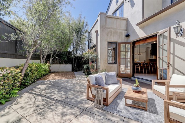 3212 Maple Avenue, Manhattan Beach, California 90266, 5 Bedrooms Bedrooms, ,2 BathroomsBathrooms,Residential,Sold,Maple,SB21060468