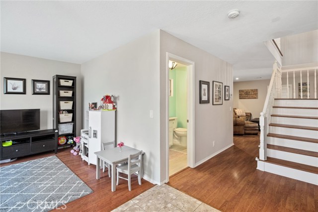 2013 Speyer Lane, Redondo Beach, California 90278, 4 Bedrooms Bedrooms, ,2 BathroomsBathrooms,Residential,Sold,Speyer,SB20168203