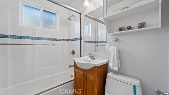 1906 Nelson Avenue, Redondo Beach, California 90278, 3 Bedrooms Bedrooms, ,2 BathroomsBathrooms,Residential,Sold,Nelson,SB21009016