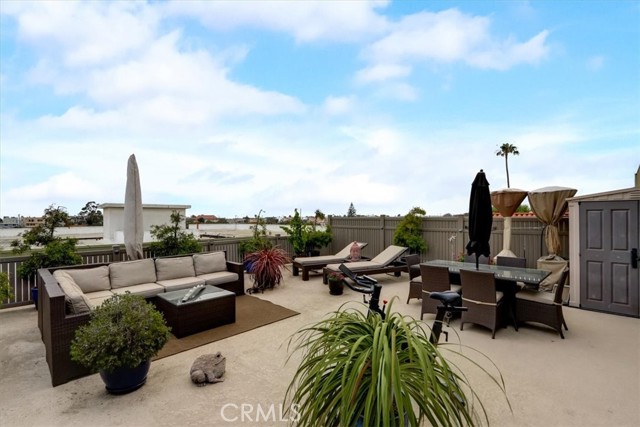 1600 Ardmore Avenue, Hermosa Beach, California 90254, 2 Bedrooms Bedrooms, ,2 BathroomsBathrooms,Residential,Sold,Ardmore,SB21134879