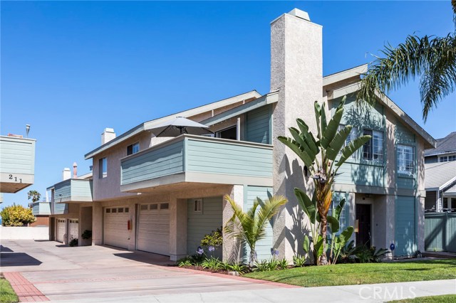 211 Helberta Avenue, Redondo Beach, California 90277, 2 Bedrooms Bedrooms, ,2 BathroomsBathrooms,Residential,Sold,Helberta,RS18145778