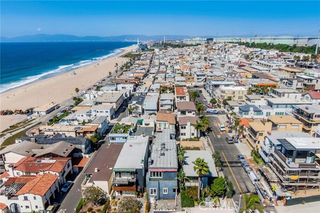 121 35th Street, Manhattan Beach, California 90266, 4 Bedrooms Bedrooms, ,4 BathroomsBathrooms,Residential,Sold,35th,SB19227401