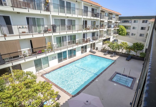 1720 Ardmore Avenue, Hermosa Beach, California 90254, 1 Bedroom Bedrooms, ,1 BathroomBathrooms,Residential,Sold,Ardmore,SB18188041