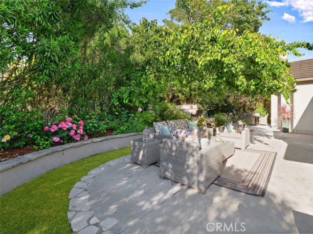 1 Hillcrest Meadows, Rolling Hills Estates, California 90274, 3 Bedrooms Bedrooms, ,2 BathroomsBathrooms,Residential,Sold,Hillcrest Meadows,PV21121246