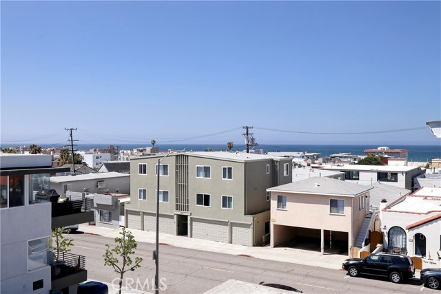 918 Manhattan Avenue, Hermosa Beach, California 90254, 4 Bedrooms Bedrooms, ,6 BathroomsBathrooms,Residential,Sold,Manhattan,SB21087593