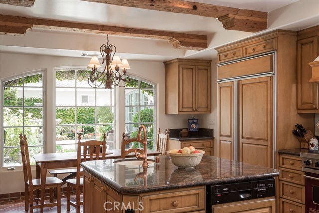 Cooks Kitchen with Beautiful Island