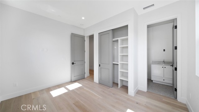 2421 Voorhees Avenue, Redondo Beach, California 90278, 4 Bedrooms Bedrooms, ,3 BathroomsBathrooms,Residential,Sold,Voorhees,PV21111181