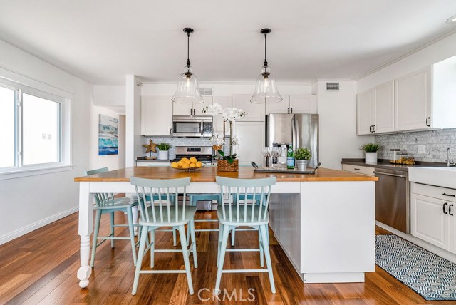 1630 Wollacott Street, Redondo Beach, California 90278, 3 Bedrooms Bedrooms, ,2 BathroomsBathrooms,Residential,Sold,Wollacott,SB19223418