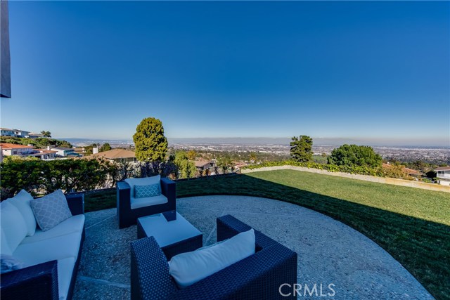 27602 Flaming Arrow Drive, Rancho Palos Verdes, California 90275, 4 Bedrooms Bedrooms, ,3 BathroomsBathrooms,Residential,Sold,Flaming Arrow,PV19019084