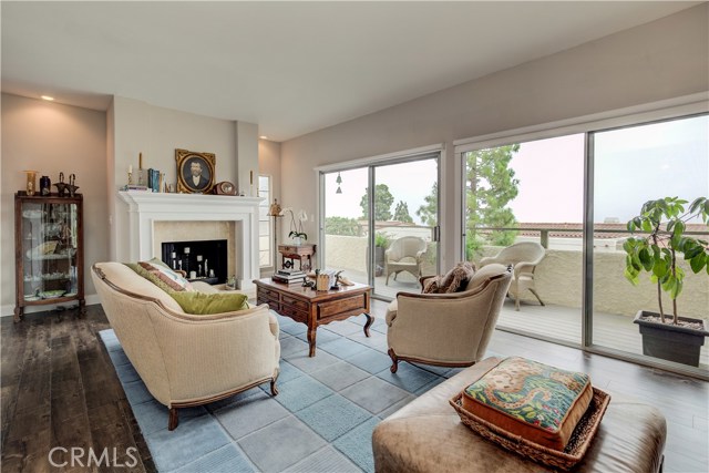 79 Aspen Way, Rolling Hills Estates, California 90274, 2 Bedrooms Bedrooms, ,2 BathroomsBathrooms,Residential,Sold,Aspen,SB18216474