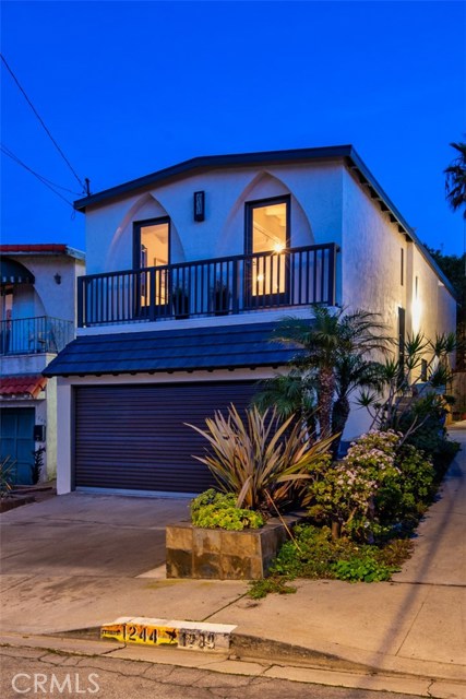 1244 20th Street, Hermosa Beach, California 90254, 3 Bedrooms Bedrooms, ,2 BathroomsBathrooms,Residential,Sold,20th,SB20010972