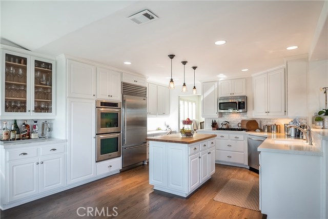 2112 Magnolia Avenue, Manhattan Beach, California 90266, 4 Bedrooms Bedrooms, ,2 BathroomsBathrooms,Residential,Sold,Magnolia,SB20010453
