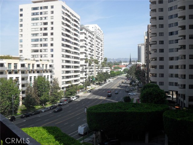 2 Bed Home for Sale in Los Angeles, California