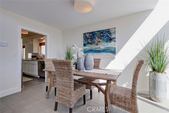 323 29th Street, Manhattan Beach, California 90266, 4 Bedrooms Bedrooms, ,3 BathroomsBathrooms,Residential,Sold,29th,SB19246067