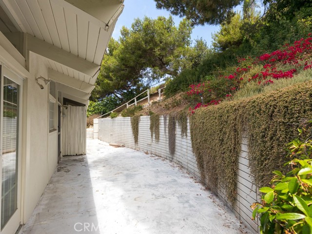 1064 Via Ventana, Palos Verdes Estates, California 90274, 2 Bedrooms Bedrooms, ,1 BathroomBathrooms,Residential,Sold,Via Ventana,SB20126218