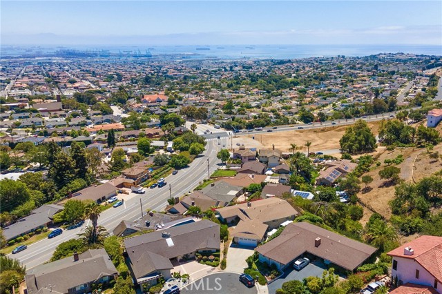 2050 Suana Drive, Rancho Palos Verdes, California 90275, 3 Bedrooms Bedrooms, ,2 BathroomsBathrooms,Residential,Sold,Suana,PW21144853