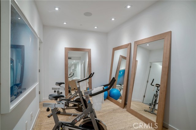 131 2nd Street, Hermosa Beach, California 90254, 4 Bedrooms Bedrooms, ,4 BathroomsBathrooms,Residential,Sold,2nd,SB19073645