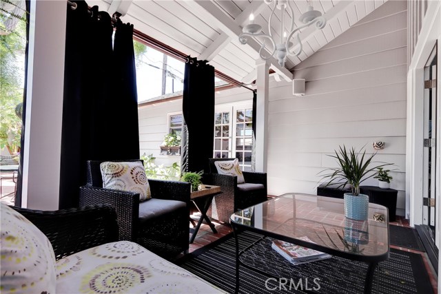 668 36th Street, Manhattan Beach, California 90266, 3 Bedrooms Bedrooms, ,2 BathroomsBathrooms,Residential,Sold,36th,SB20089393