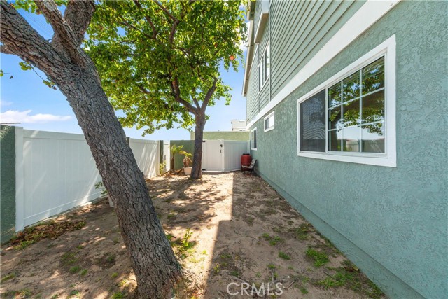 2715 Grant Avenue, Redondo Beach, California 90278, 3 Bedrooms Bedrooms, ,2 BathroomsBathrooms,Residential,Sold,Grant,SB21124171