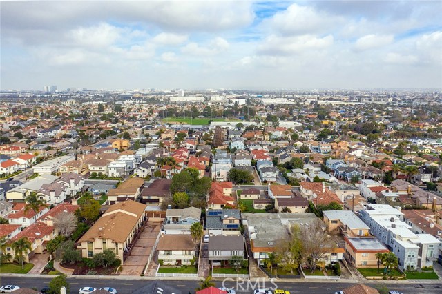 Awesome family neighborhood. Excellent schools!! Close to everything!!!