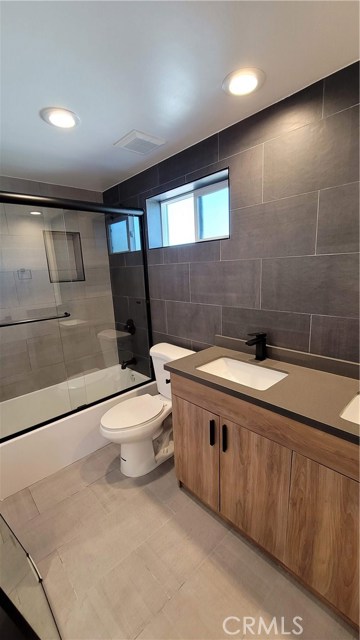  Income Home for Sale in North Hollywood, California