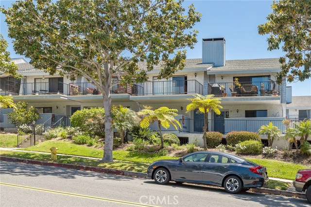 222 Irena Avenue, Redondo Beach, California 90277, 2 Bedrooms Bedrooms, ,2 BathroomsBathrooms,Residential,Sold,Irena,PV20106789