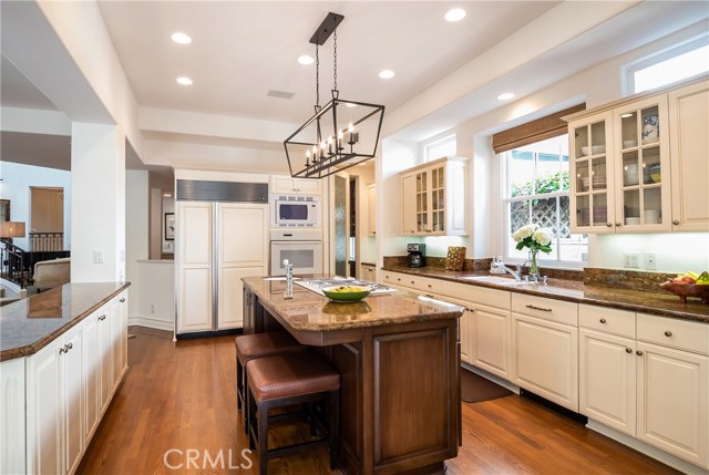 2306 John Street, Manhattan Beach, California 90266, 5 Bedrooms Bedrooms, ,4 BathroomsBathrooms,Residential,Sold,John,SB19259547