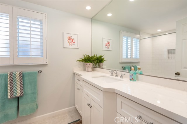 443 Prospect Avenue, Redondo Beach, California 90277, 5 Bedrooms Bedrooms, ,2 BathroomsBathrooms,Residential,Sold,Prospect,SB19114757