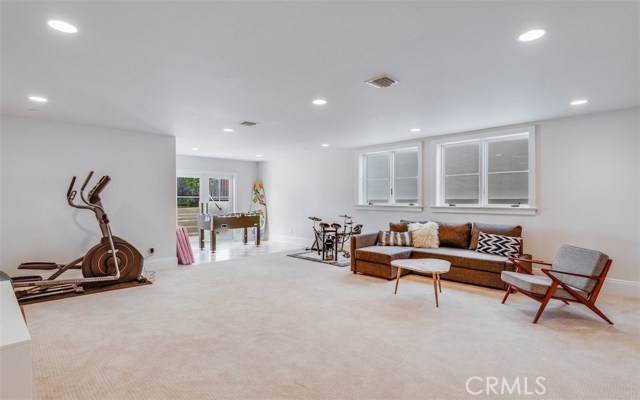 740 Avenue C, Redondo Beach, California 90277, 5 Bedrooms Bedrooms, ,5 BathroomsBathrooms,Residential,Sold,Avenue C,PV20082727