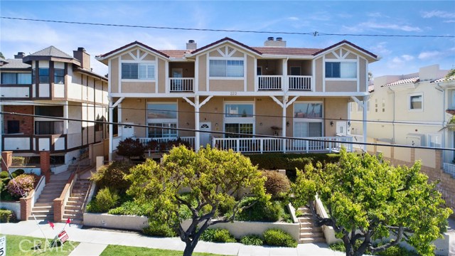 222 Guadalupe Avenue, Redondo Beach, California 90277, 3 Bedrooms Bedrooms, ,2 BathroomsBathrooms,Residential,Sold,Guadalupe,SB17060962