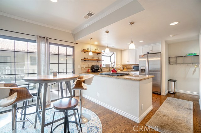 412 Avenue G, Redondo Beach, California 90277, 3 Bedrooms Bedrooms, ,2 BathroomsBathrooms,Residential,Sold,Avenue G,SB20109208