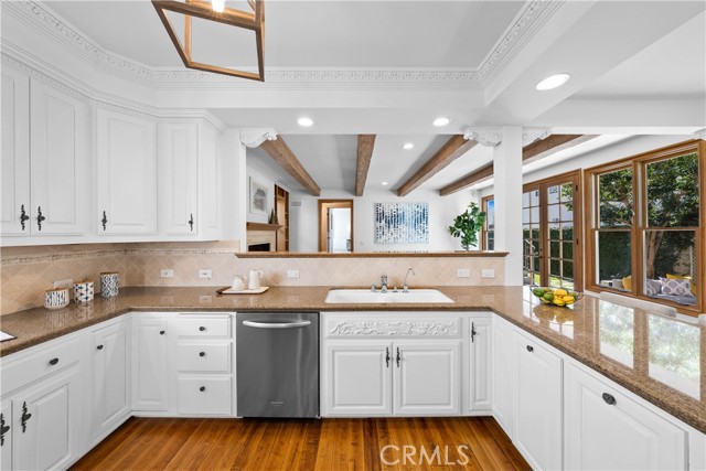 2304 Grandview Avenue, Manhattan Beach, California 90266, 5 Bedrooms Bedrooms, ,3 BathroomsBathrooms,Residential,Sold,Grandview,SB21160236