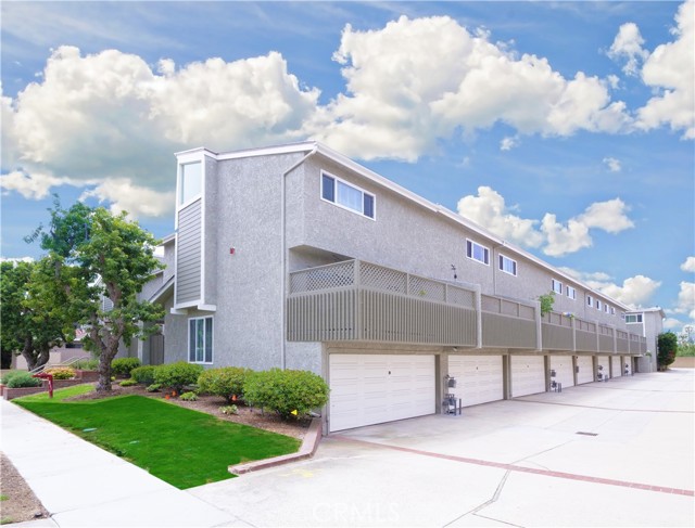 609 Meyer Lane, Redondo Beach, California 90278, 3 Bedrooms Bedrooms, ,2 BathroomsBathrooms,Residential,Sold,Meyer,PV21100115