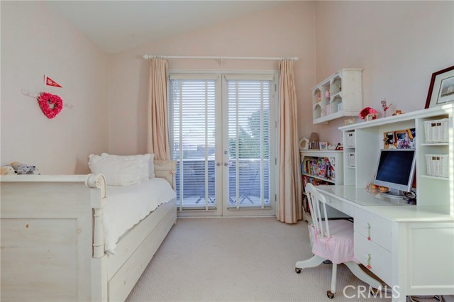 637 17th Street, Manhattan Beach, California 90266, 6 Bedrooms Bedrooms, ,3 BathroomsBathrooms,Residential,Sold,17th,SB20249999