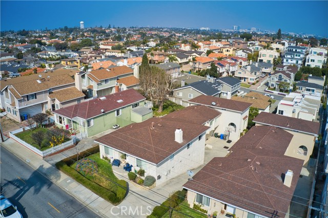 1921 Voorhees Avenue, Redondo Beach, California 90278, ,Residential Income,Sold,Voorhees,PV20036066