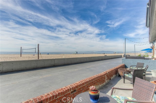 3435 Hermosa Avenue, Hermosa Beach, California 90254, 2 Bedrooms Bedrooms, ,2 BathroomsBathrooms,Residential,Sold,Hermosa,SB18258077