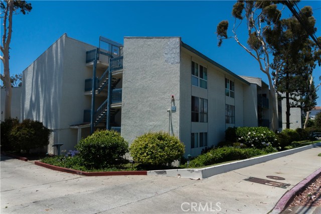 607 Prospect Avenue, Redondo Beach, California 90277, 1 Bedroom Bedrooms, ,1 BathroomBathrooms,Residential,Sold,Prospect,CV17155698