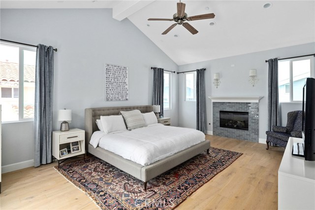 2019 Farrell Avenue, Redondo Beach, California 90278, 4 Bedrooms Bedrooms, ,4 BathroomsBathrooms,Residential,Sold,Farrell,SB20115506