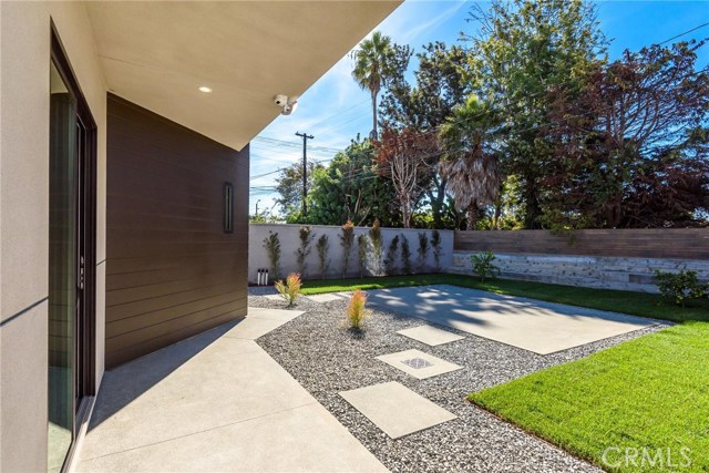 705 Paulina Avenue, Redondo Beach, California 90277, 5 Bedrooms Bedrooms, ,7 BathroomsBathrooms,Residential,Sold,Paulina,SB18260354